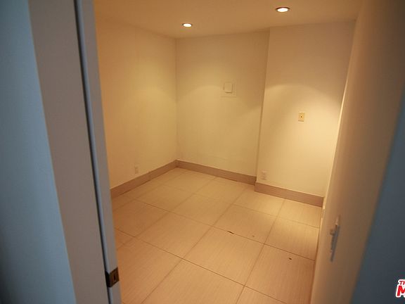 5th image of 3949 Los Feliz Blvd Unit 111