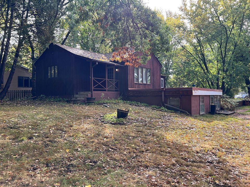 1st image of 130 Dahlia St