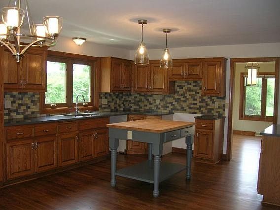 3rd image of 500 N Summit Moors Dr