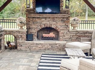 1696 Voss Rd, Columbia, TN 38401