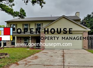 8407 Sunny Ridge Dr, Houston, TX 77095