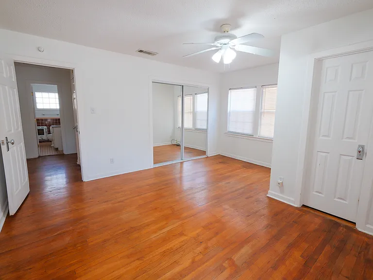 3900 Dexter Ave — Photo 7
