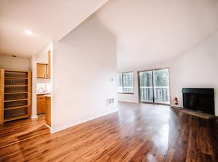 230 Cervantes Cir, Lake Oswego, OR 97035