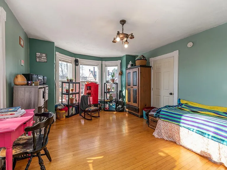 145 Pine St #2 — Photo 7