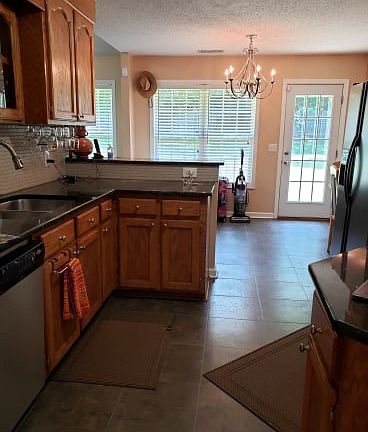 5th image of 3035 Old York Rd
