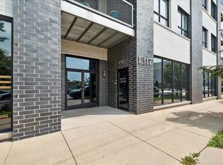 1317 N Larrabee St #401, Chicago, IL 60610