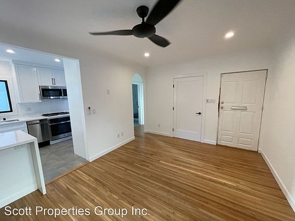 4th image of 2823 2nd St #A
