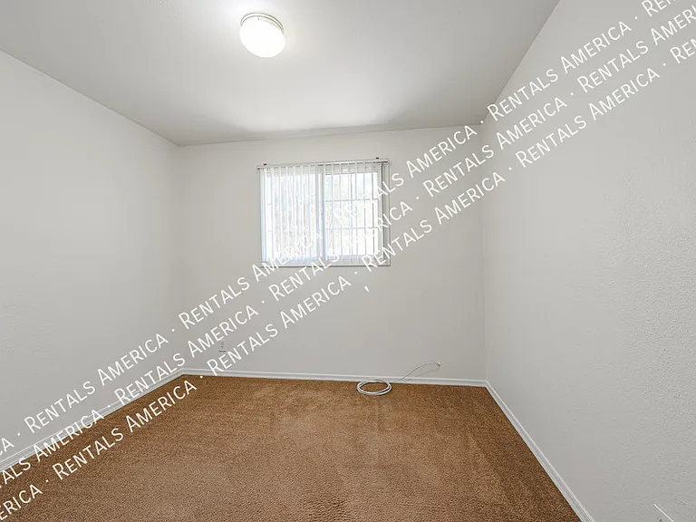 335 E Papago Dr — Photo 14