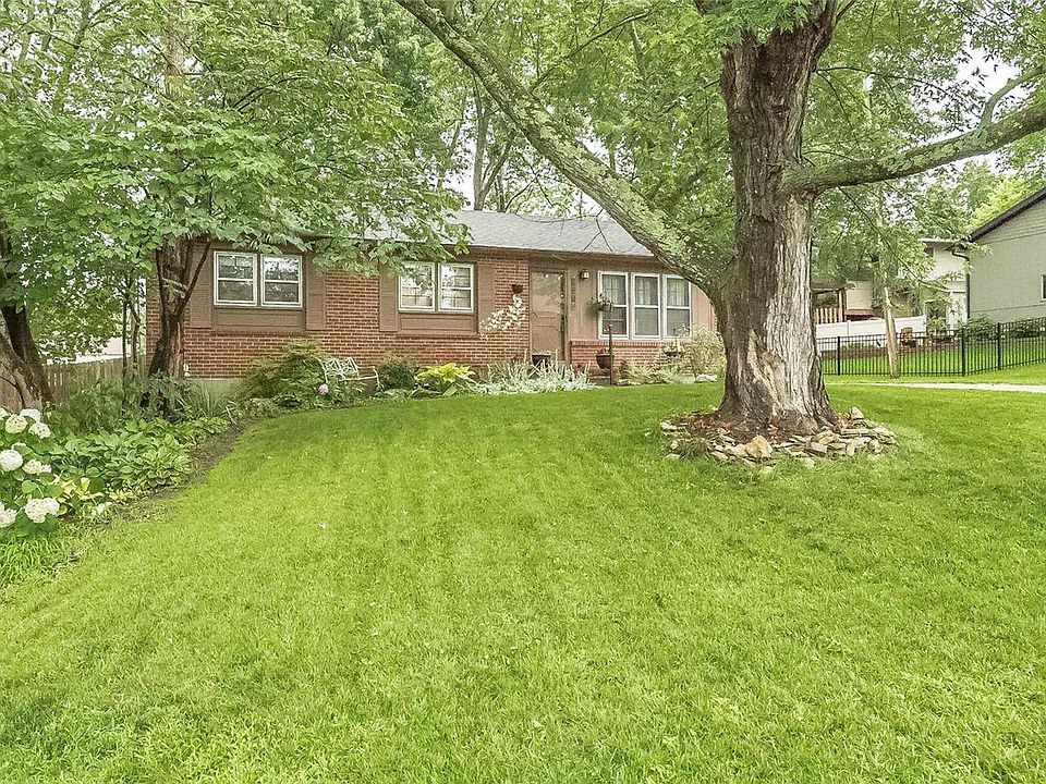 1st image of 9909 Heatherton Dr
