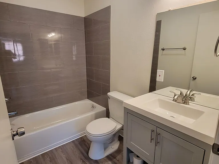 Bedroom #1's Bathroom