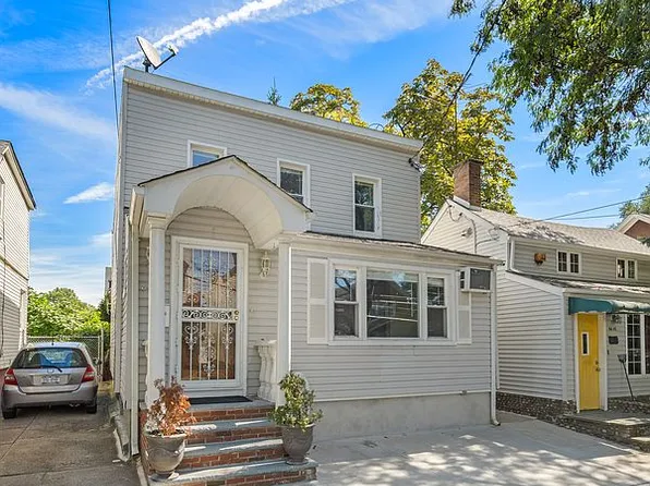 8461 127th St, Kew Gardens, NY 11415