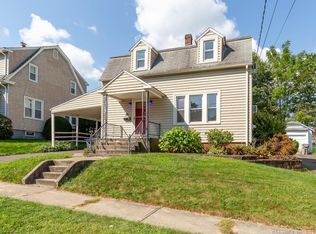 26 Melville St, Bristol, CT 06010