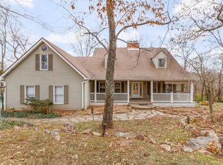 5002 London Rd, Farmington, MO 63640