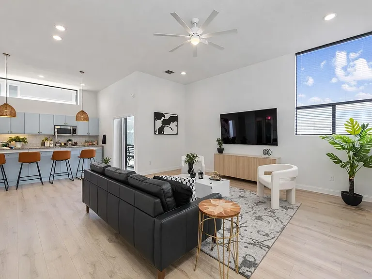 5809 Toscana Ave — Photo 12