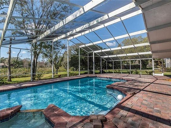 5th image of 15008 Lakeside Cove Ct