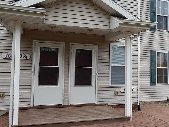 2nd image of 448 Sassafras Ln
