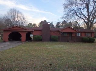 995 Walker Ln, Texarkana, TX 75501