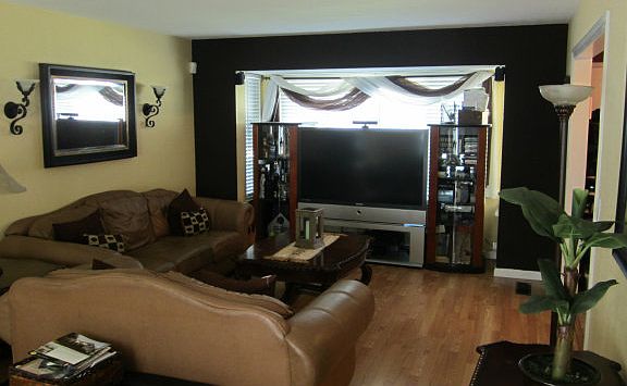 3rd image of 2886 Grafton Way