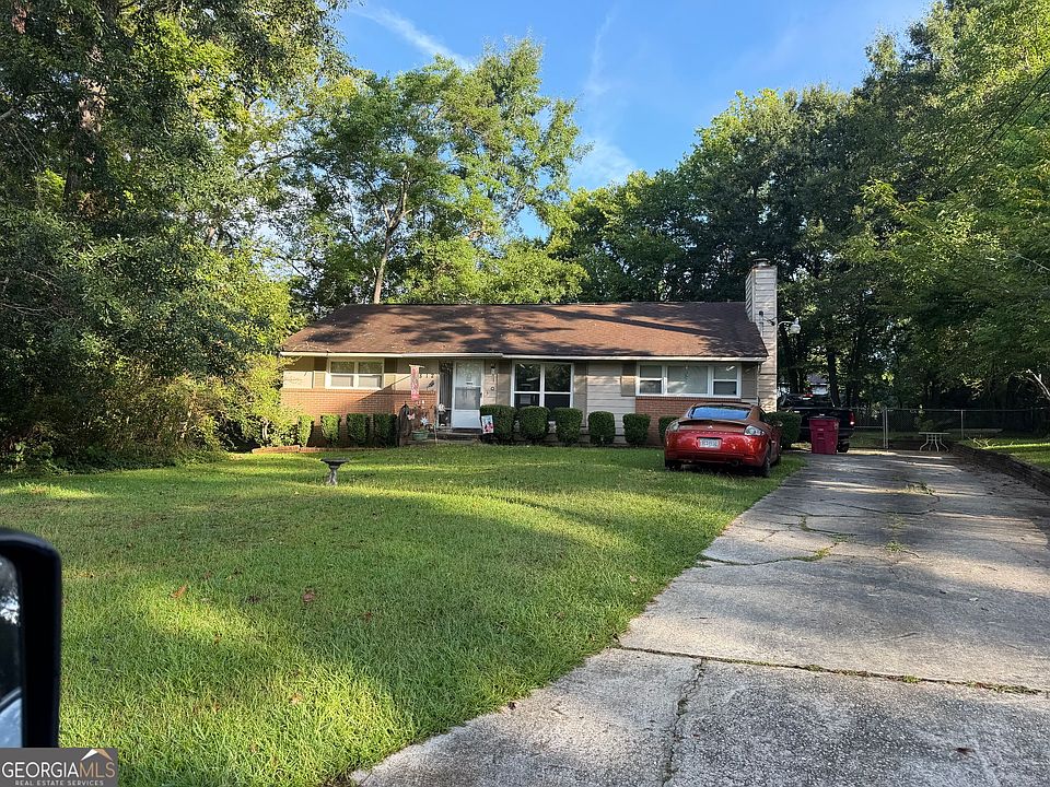 1st image of 812 Green Oak Ter