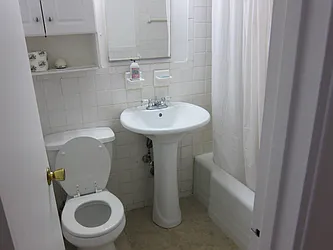 Rented by Realty 2000 Corp