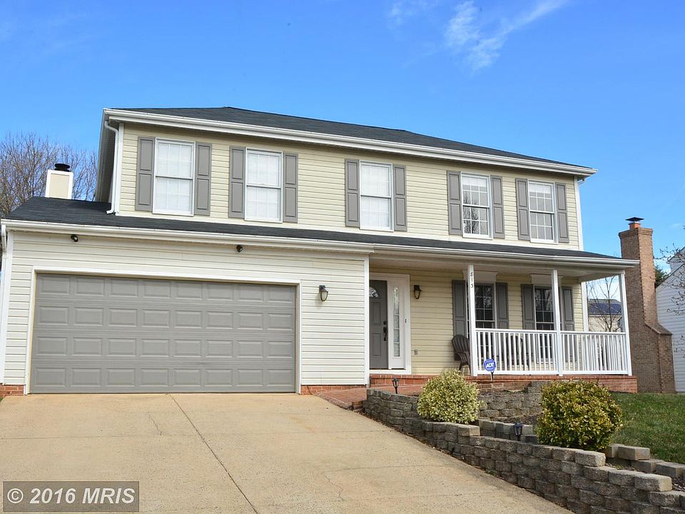1st image of 813 Van Dyke Ln