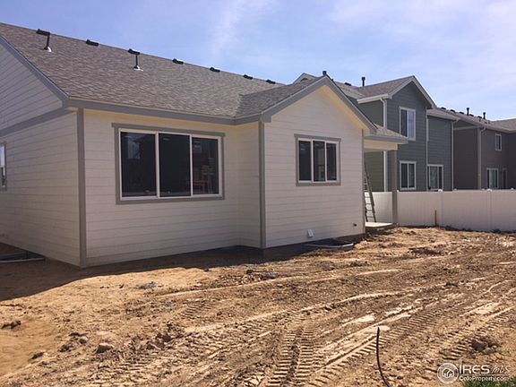 3rd image of 3207 San Carlo Ave
