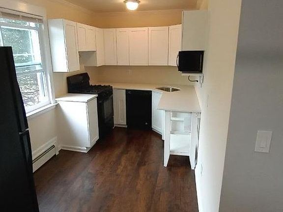 3rd image of 211 Fairharbor Dr #211