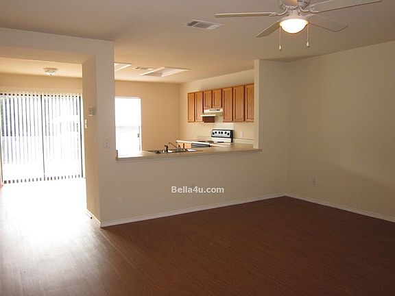 4th image of 10317 Garbacz Dr