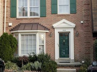 3029 Federal Hill Dr, Falls Church, VA 22044