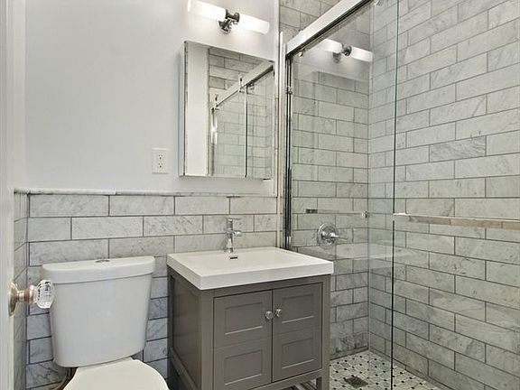5th image of 172 E 80th St APT 3B