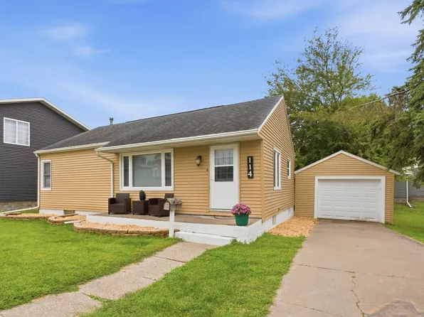 114 Jefferson St, Muscatine, IA 52761