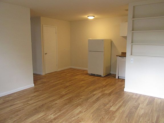 2nd image of 433 13th Ave #7