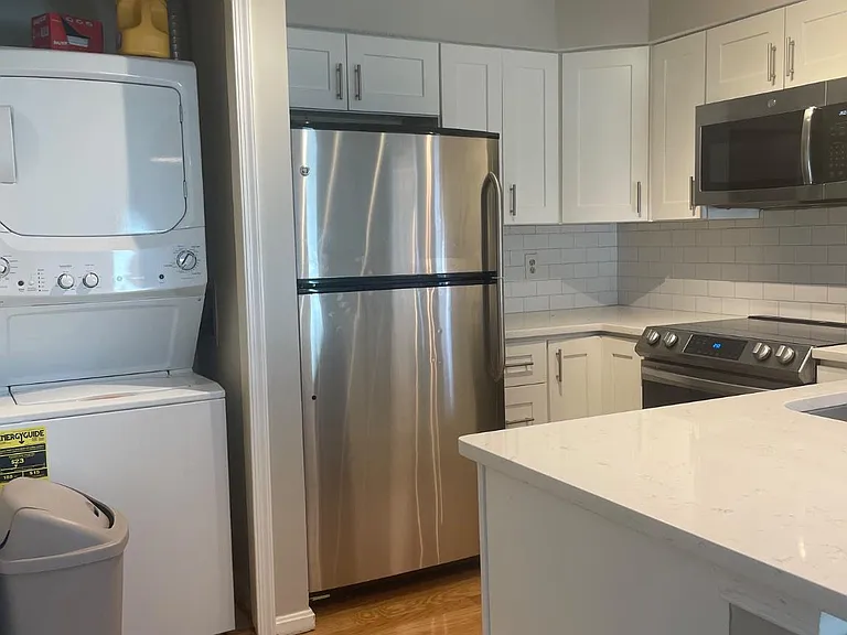 6008 Ellesmere Ct #F — Photo 2