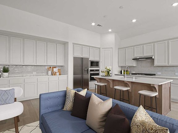 Kitchen Family Room