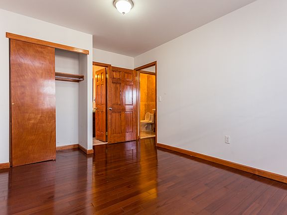 2nd image of 13236 Pople Ave APT 5B