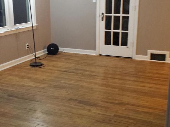 2nd image of 8425 Belleview Ave