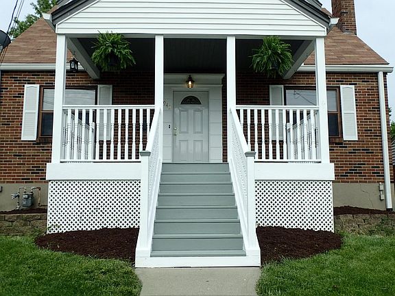 3rd image of 3943 Biehl Ave