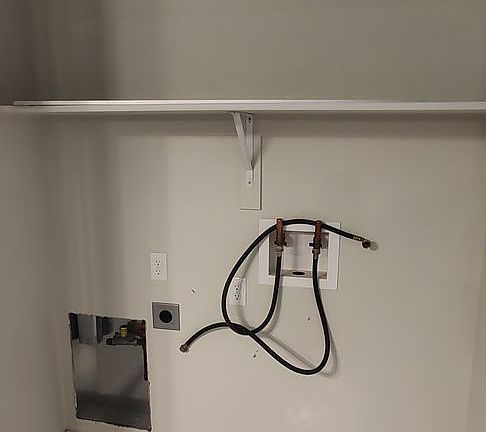 5th image of 170 E Belmont Ave APT 3