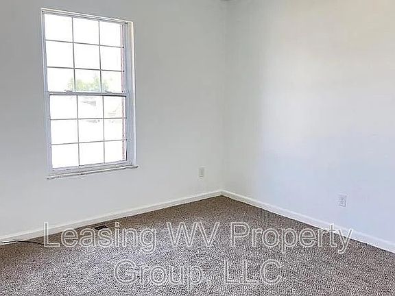 4th image of 3305 Carpenter Ave