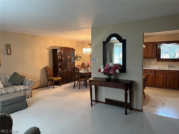 3rd image of 9912 Hawley Dr