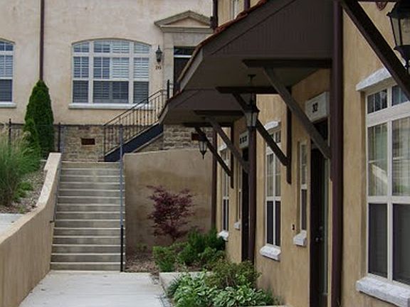 3rd image of 18 N Olive Ave APT 202