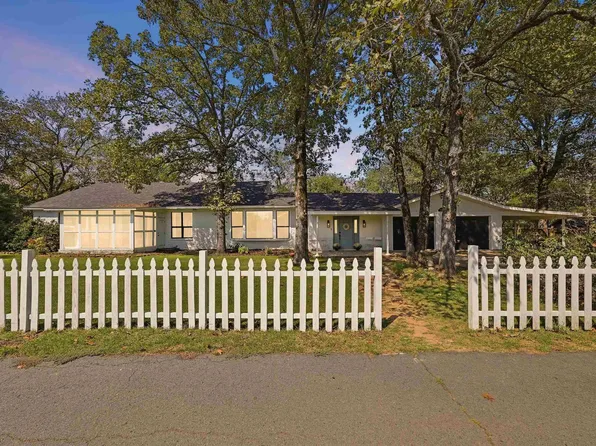 4454 Clearwell Rd, Conway, AR 72034