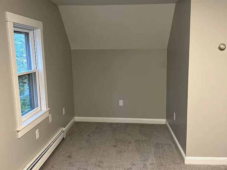 235-25 Albin St #23.5-25 — Photo 37