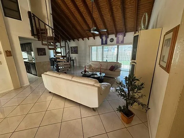 2560 Azalea Ave — Photo 5