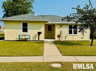 626 W 4th St, Centralia, IL