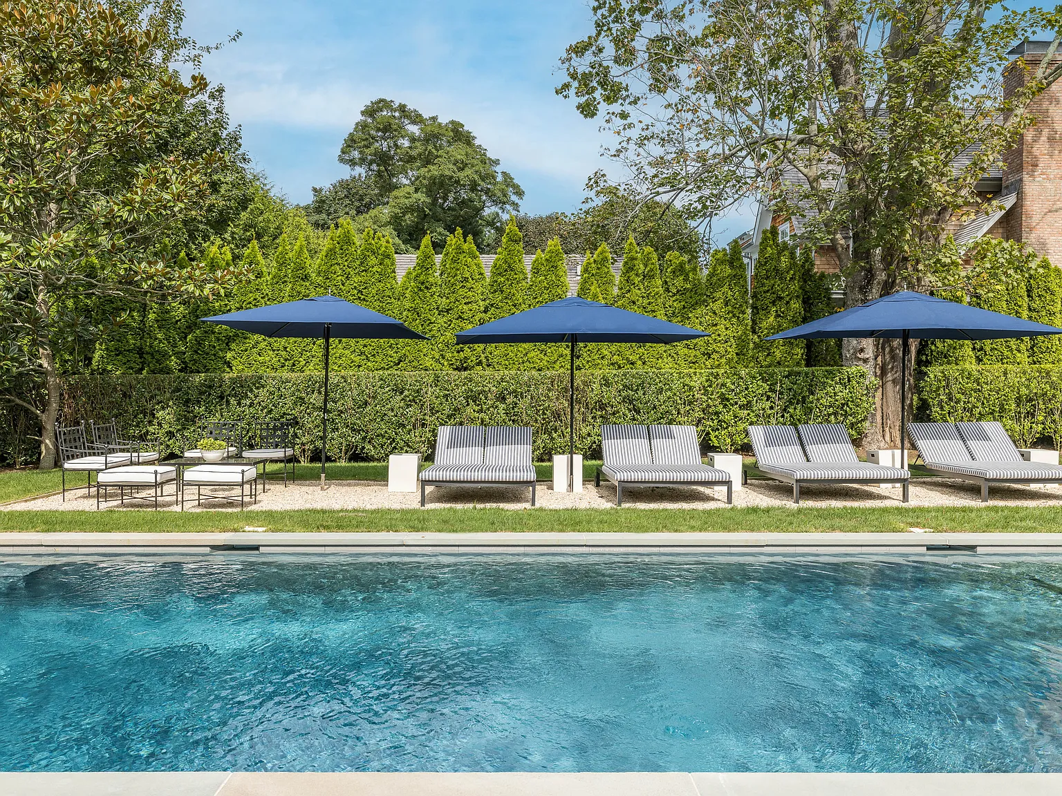 Stylish Designer Retreat - Bridgehampton — Photo 4
