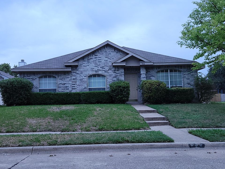 1st image of 908 Crestwood Dr