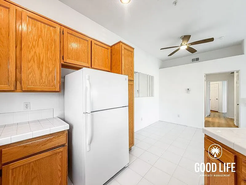 2 bed, 2.0 bath, 900 sqft, $2,950 — Photo 3