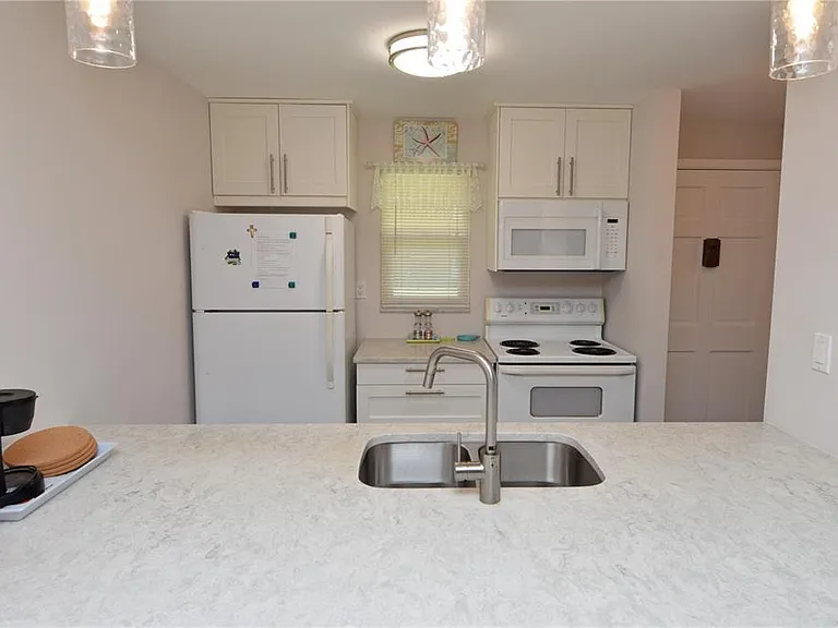12760 Indian Rocks Rd #605 — Photo 7