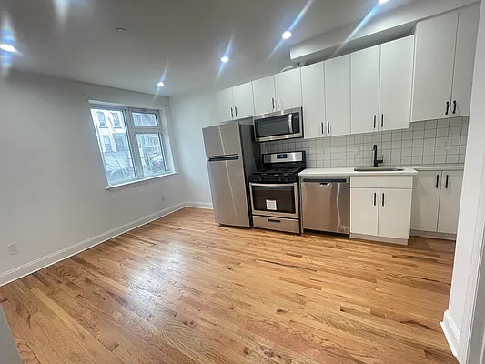 Rented by Compass | media 7